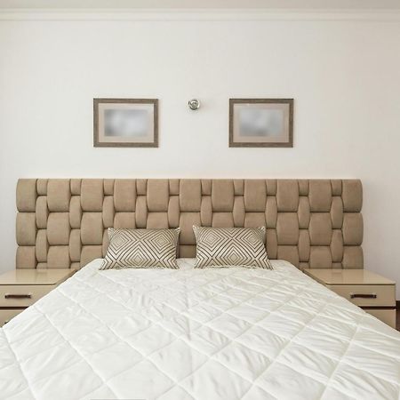 Hotel Krone A Family Hotel Near Igi Airport Delhi New Delhi Exterior foto