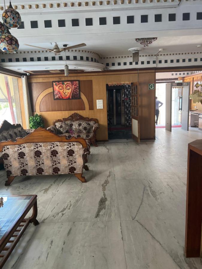 Hotel Krone A Family Hotel Near Igi Airport Delhi New Delhi Exterior foto