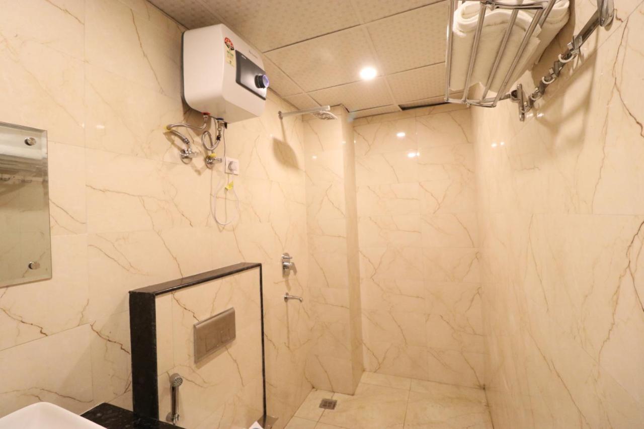Hotel Krone A Family Hotel Near Igi Airport Delhi New Delhi Exterior foto