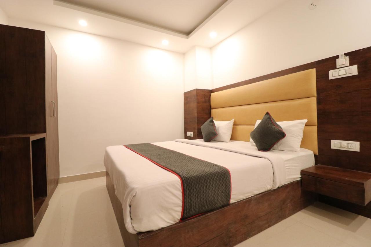 Hotel Krone A Family Hotel Near Igi Airport Delhi New Delhi Exterior foto